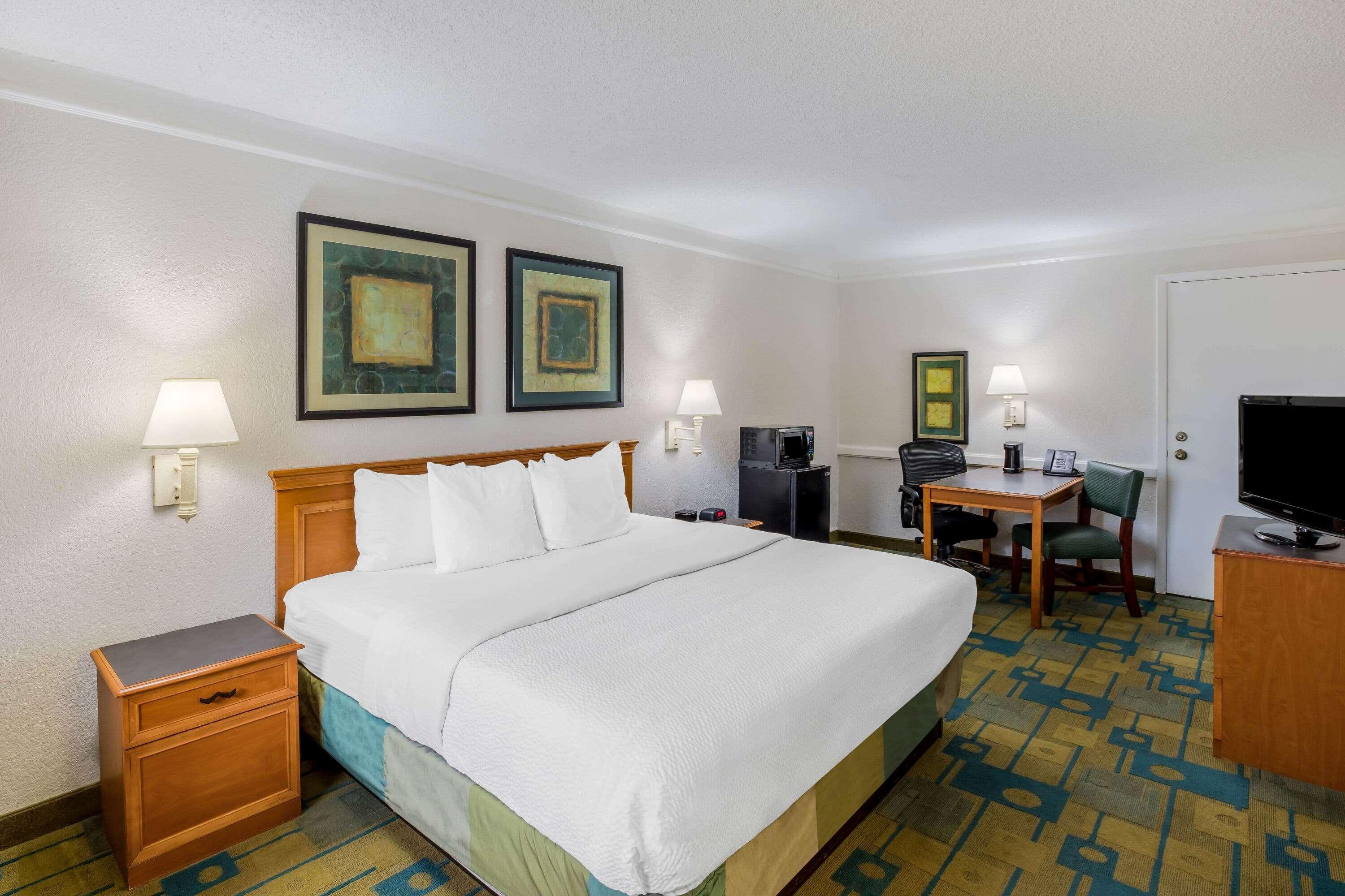 La Quinta Inn By Wyndham Lufkin Exterior photo